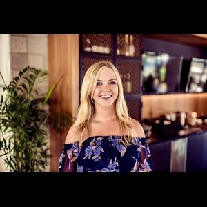 Meet your Posher, Sierra